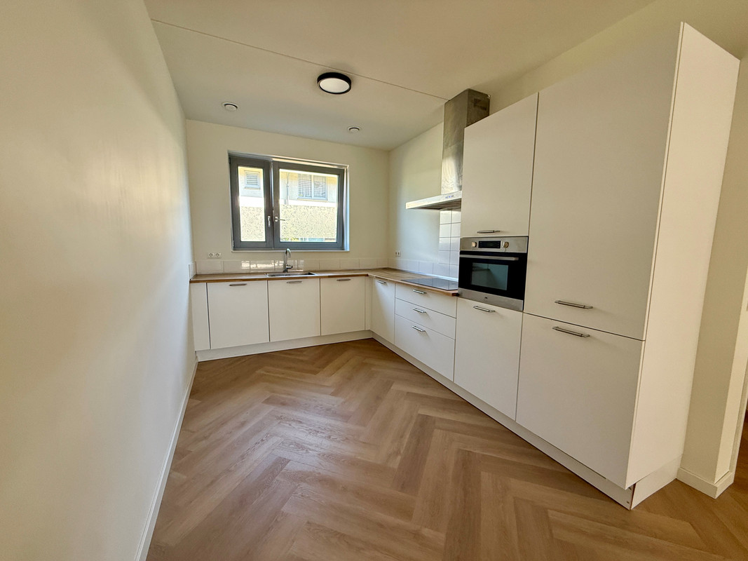 Tussenwoning te huur: Wakerdijk 21, Arnhem