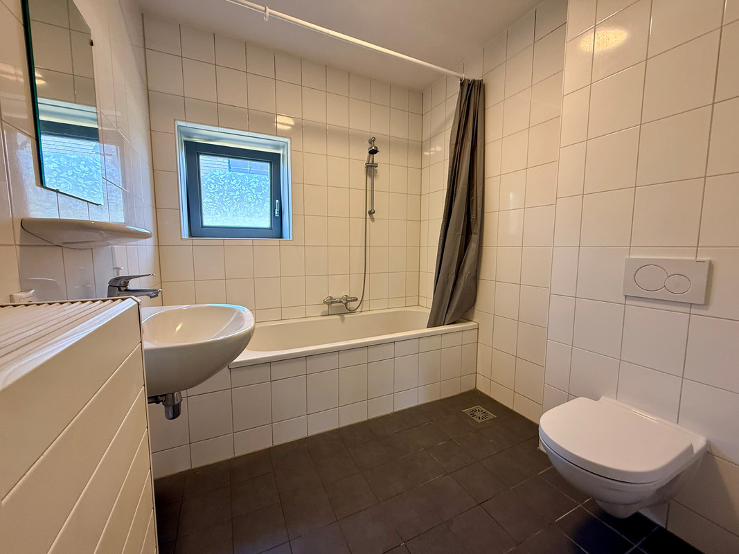 Tussenwoning te huur: Wakerdijk 21, Arnhem