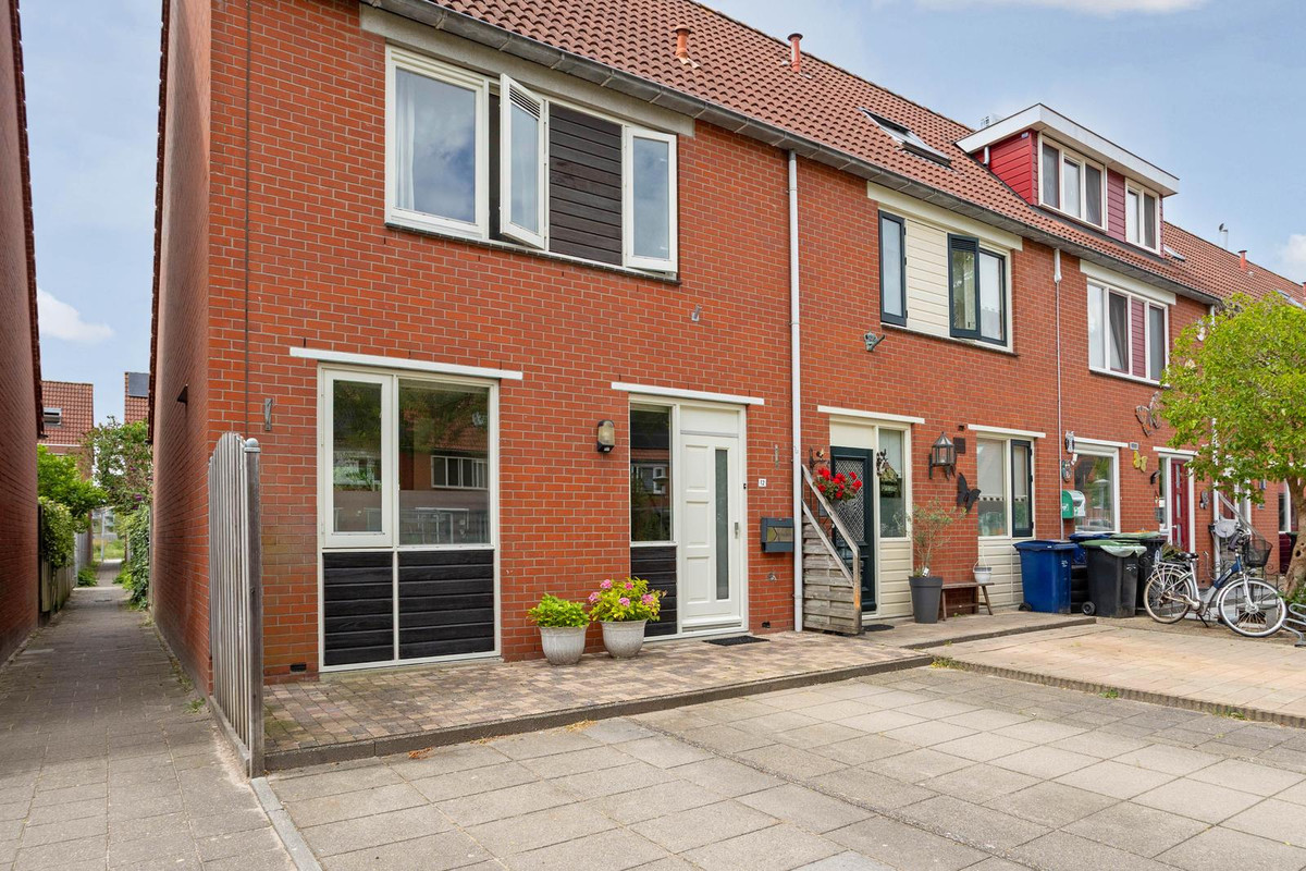 Hoekwoning te koop: Oesterplantsoen 12, Almere