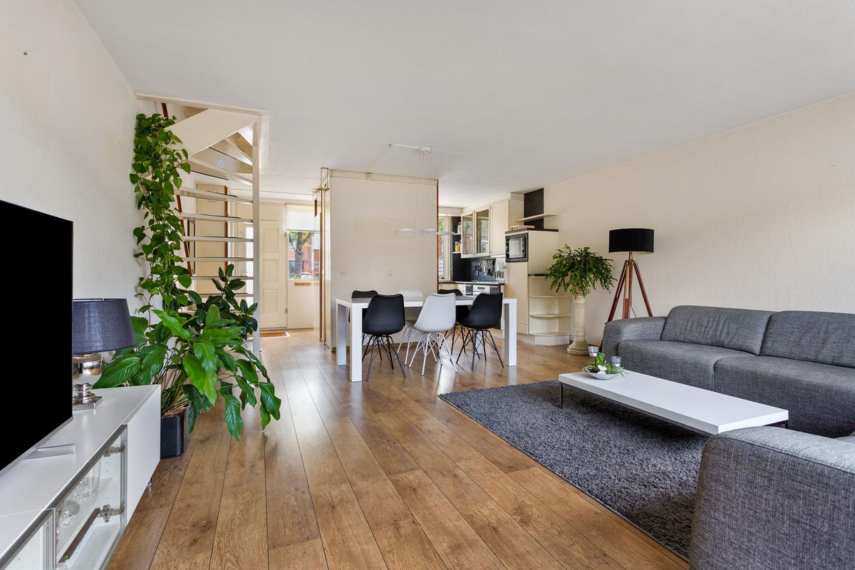 Hoekwoning te koop: Oesterplantsoen 12, Almere
