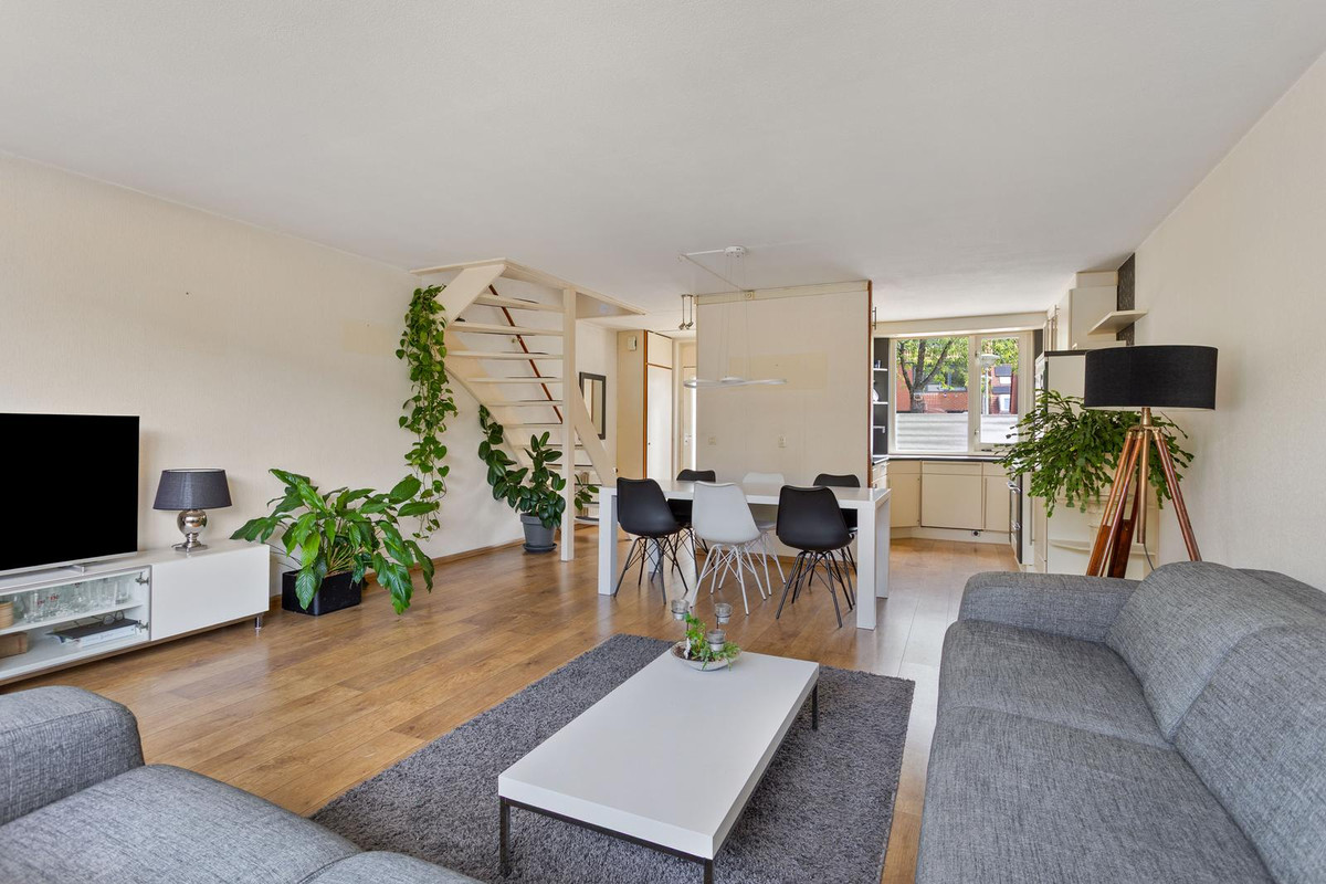 Hoekwoning te koop: Oesterplantsoen 12, Almere