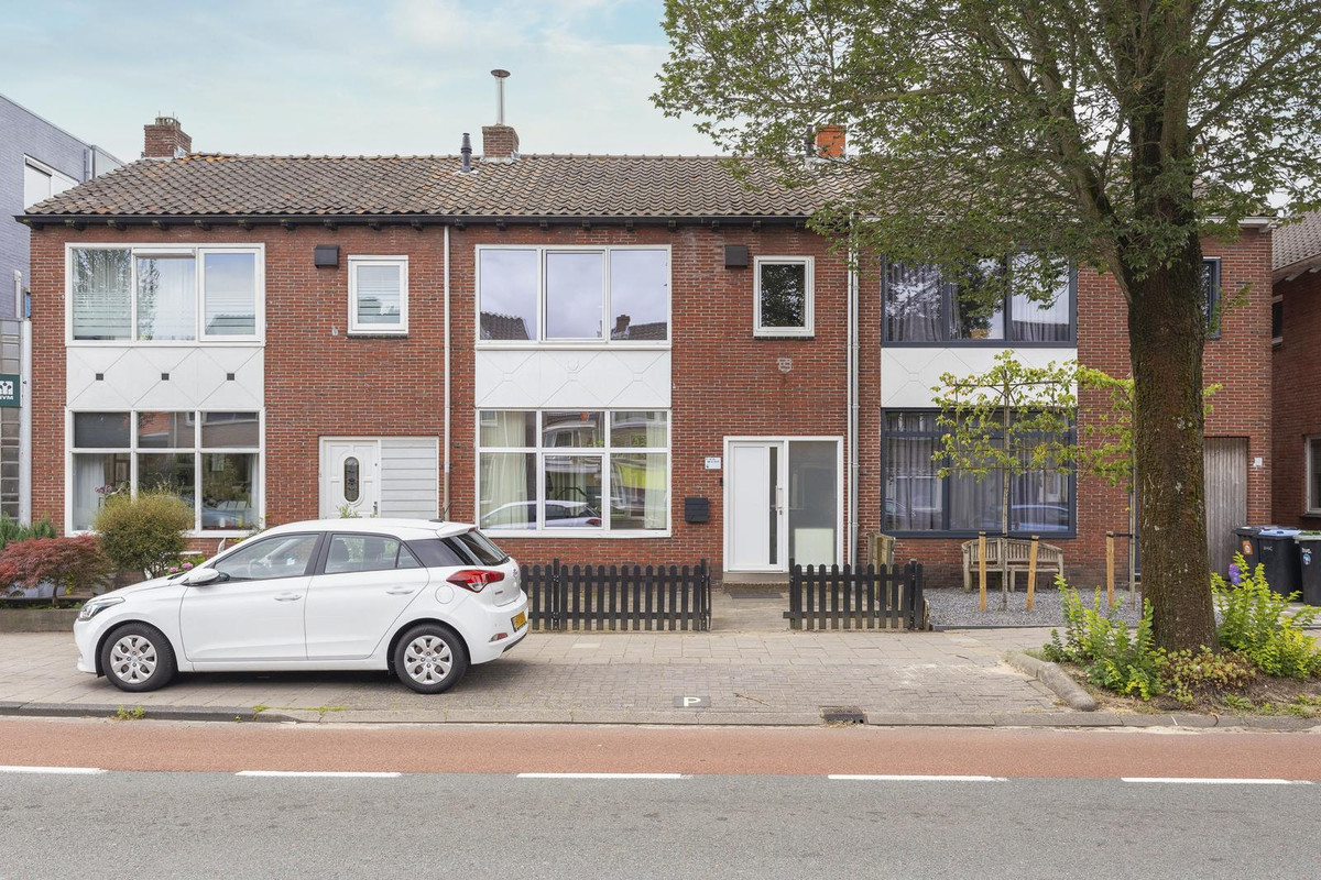 Tussenwoning te koop: Leliestraat 3, Koog Aan De Zaan