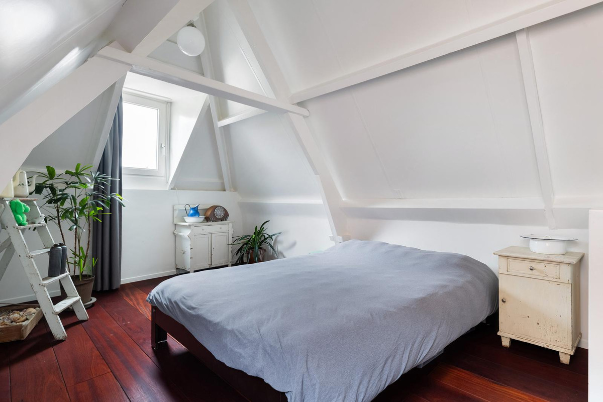 Tussenwoning te koop: Voorstraat 165A, Dordrecht