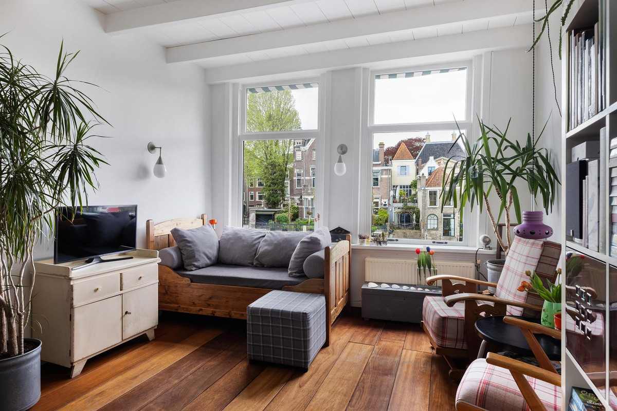 Tussenwoning te koop: Voorstraat 165A, Dordrecht
