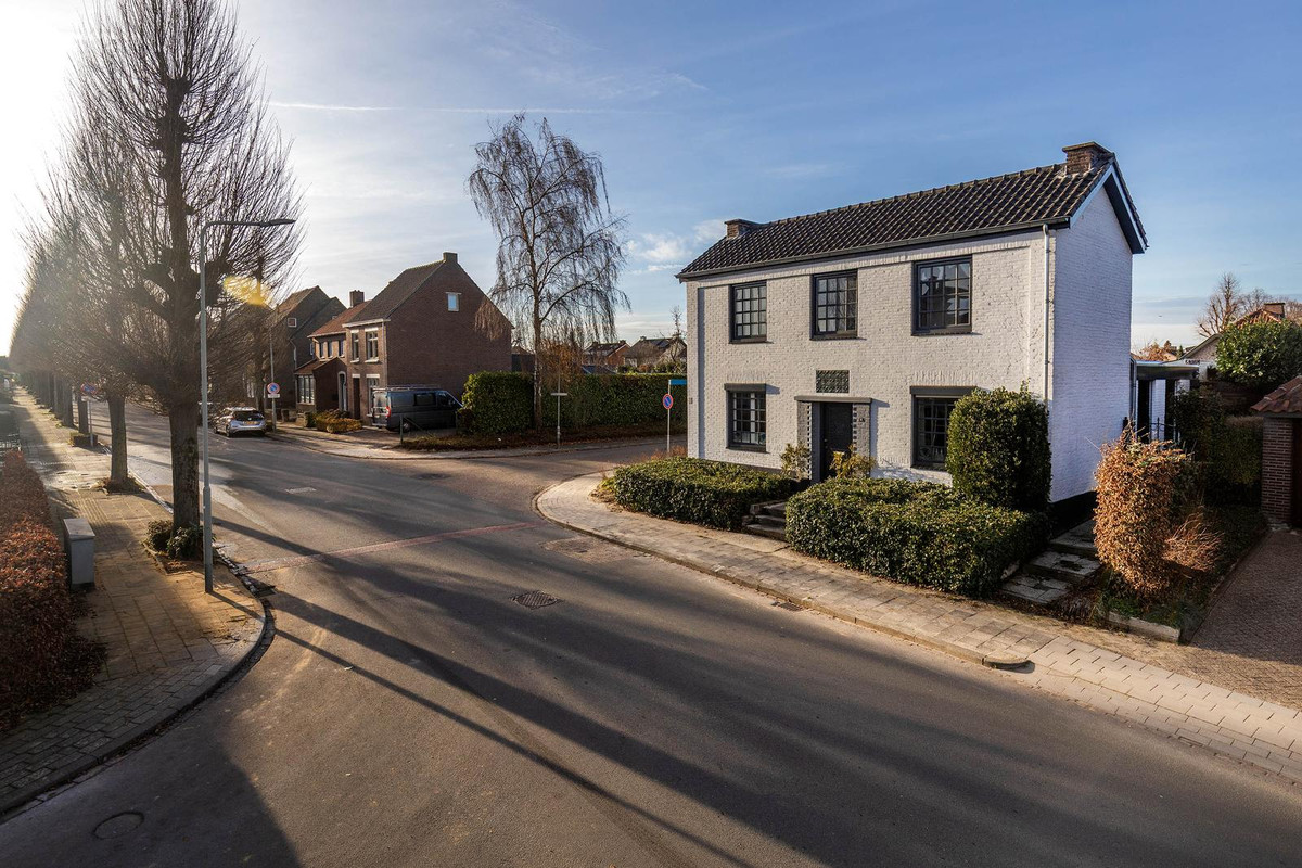 Vrijstaande woning te koop: Koolweg 111, Elsloo