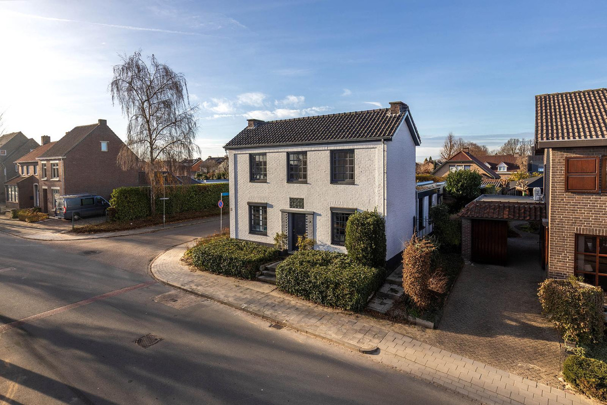 Vrijstaande woning te koop: Koolweg 111, Elsloo