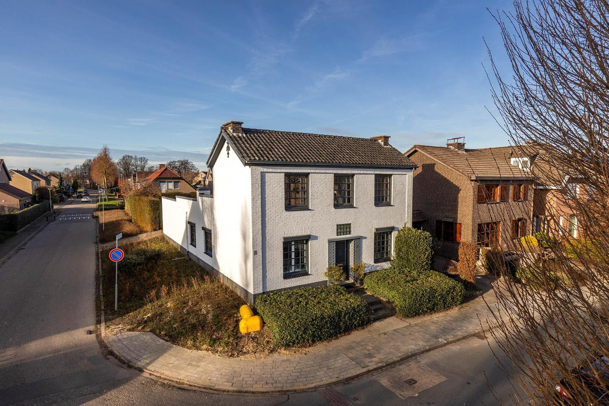 Vrijstaande woning te koop: Koolweg 111, Elsloo