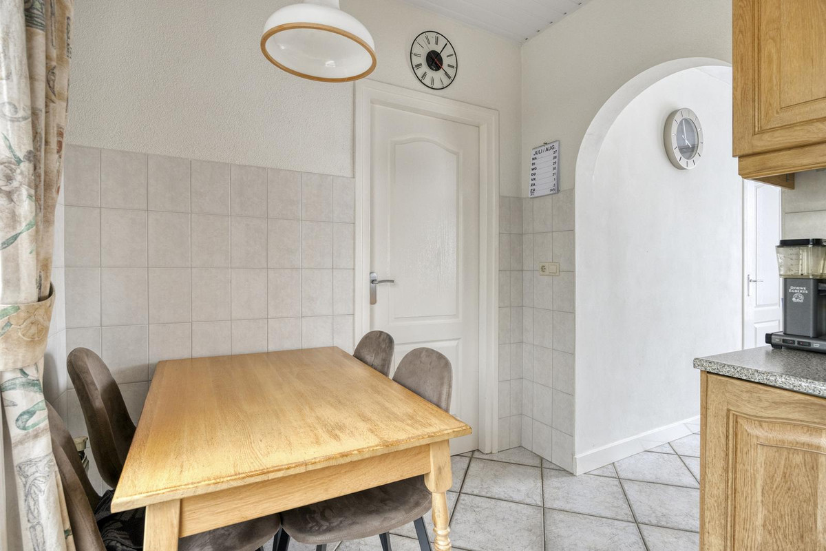 Twee-onder-één-kap te koop: Sluisstraat 37, Someren