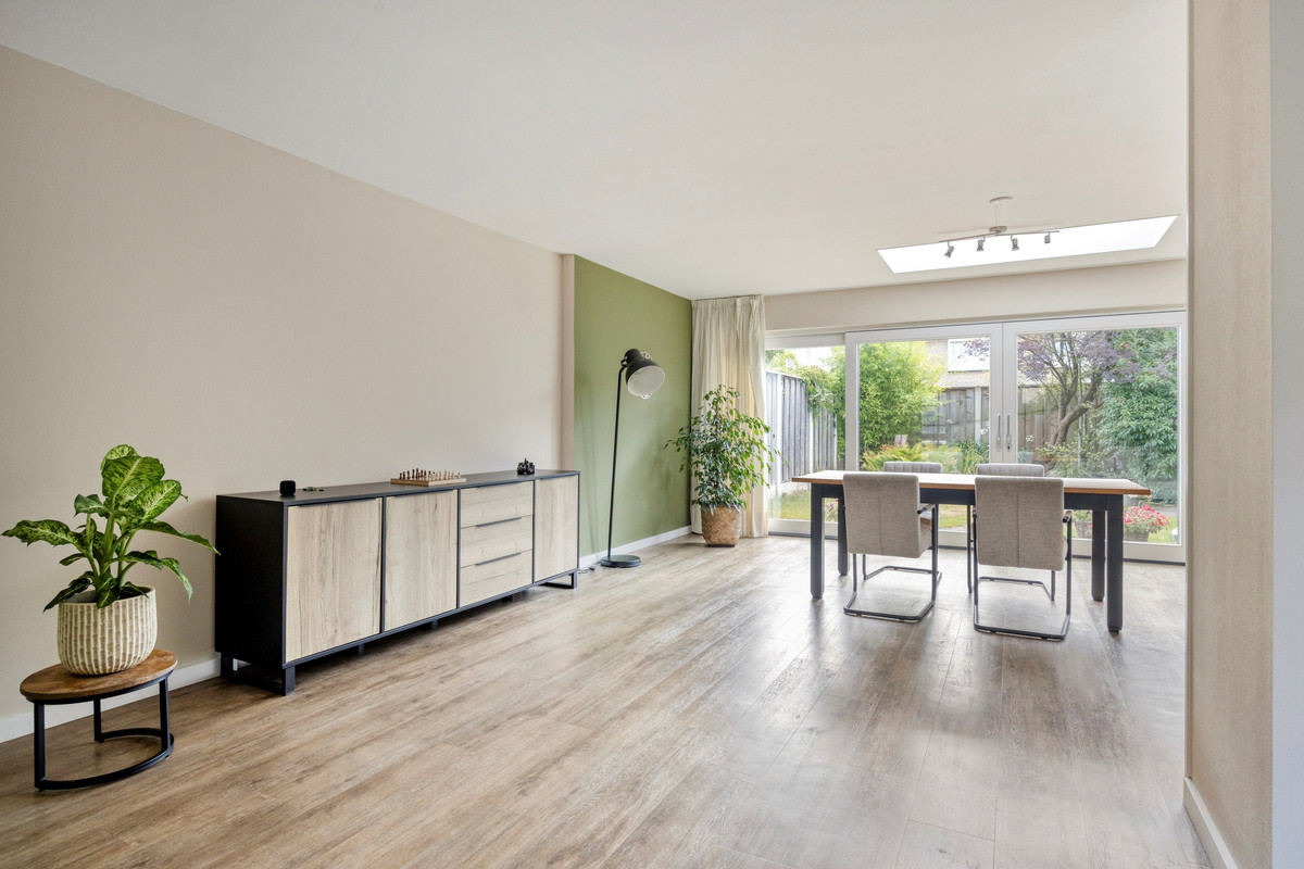 Twee-onder-één-kap te koop: Clematisstraat 25, Denekamp