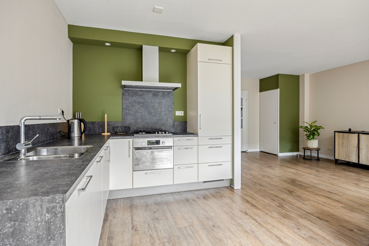 Twee-onder-één-kap te koop: Clematisstraat 25, Denekamp