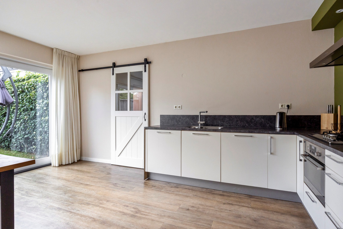 Twee-onder-één-kap te koop: Clematisstraat 25, Denekamp