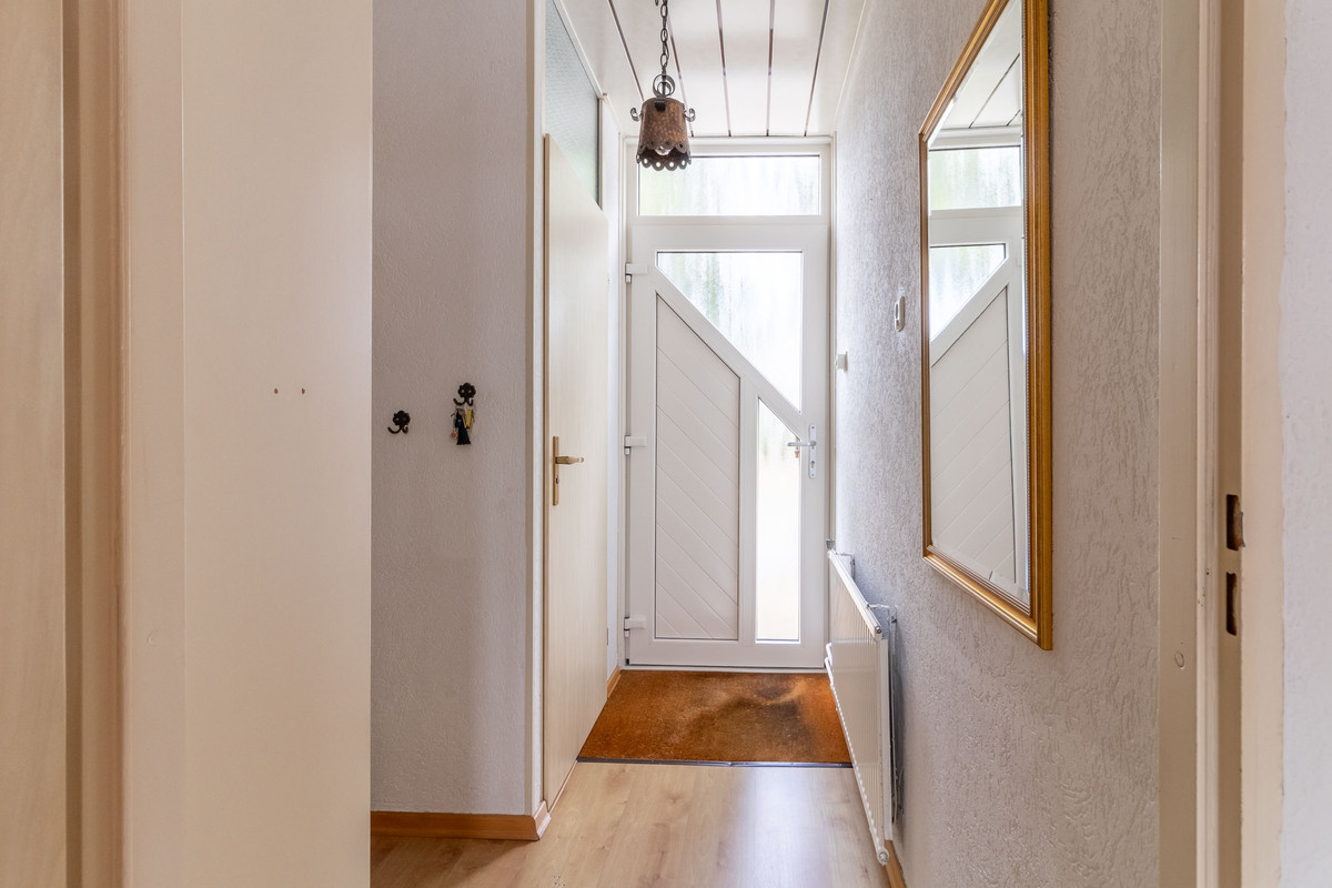 Tussenwoning te koop: Beethovenlaan 14, Bunschoten-Spakenburg