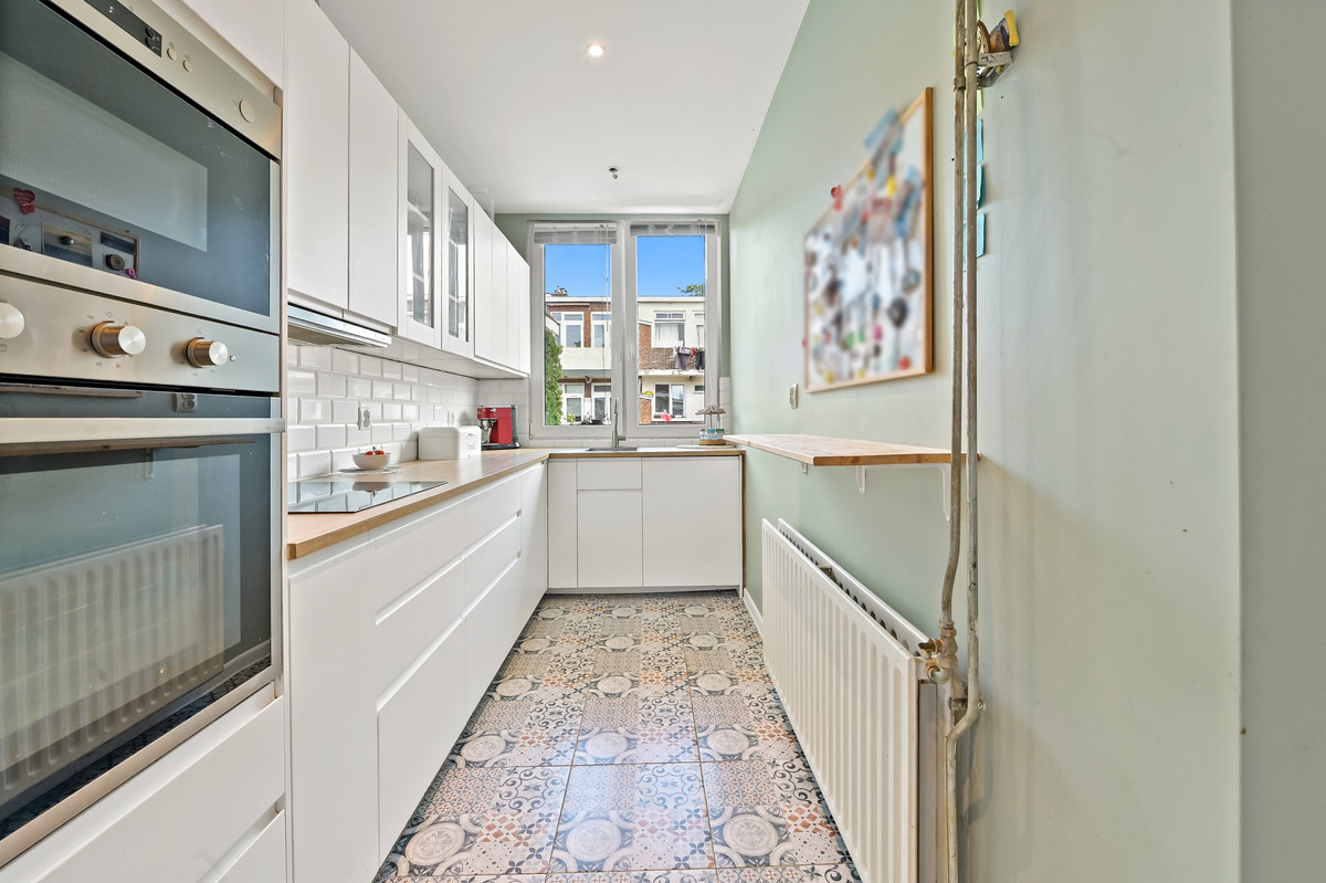 Appartement te koop: Elise Van Calcarstraat 24, 'S-Gravenhage