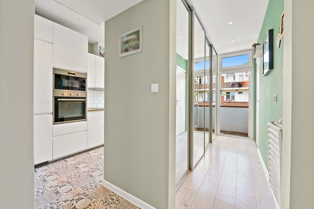 Appartement te koop: Elise Van Calcarstraat 24, 'S-Gravenhage