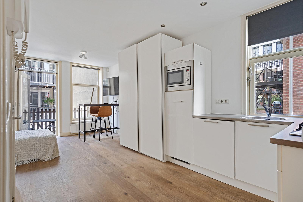 Studio te koop: Albert Cuypstraat 239-1A, Amsterdam