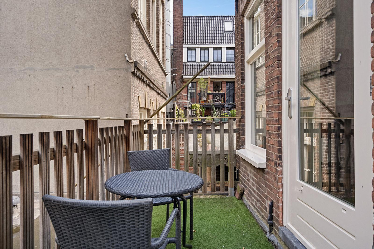 Studio te koop: Albert Cuypstraat 239-1A, Amsterdam