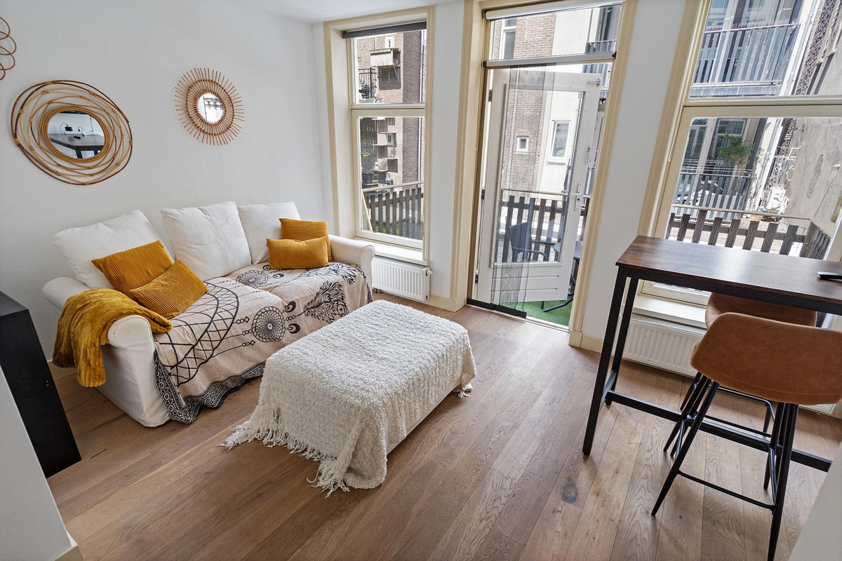 Studio te koop: Albert Cuypstraat 239-1A, Amsterdam