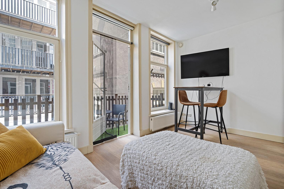 Studio te koop: Albert Cuypstraat 239-1A, Amsterdam