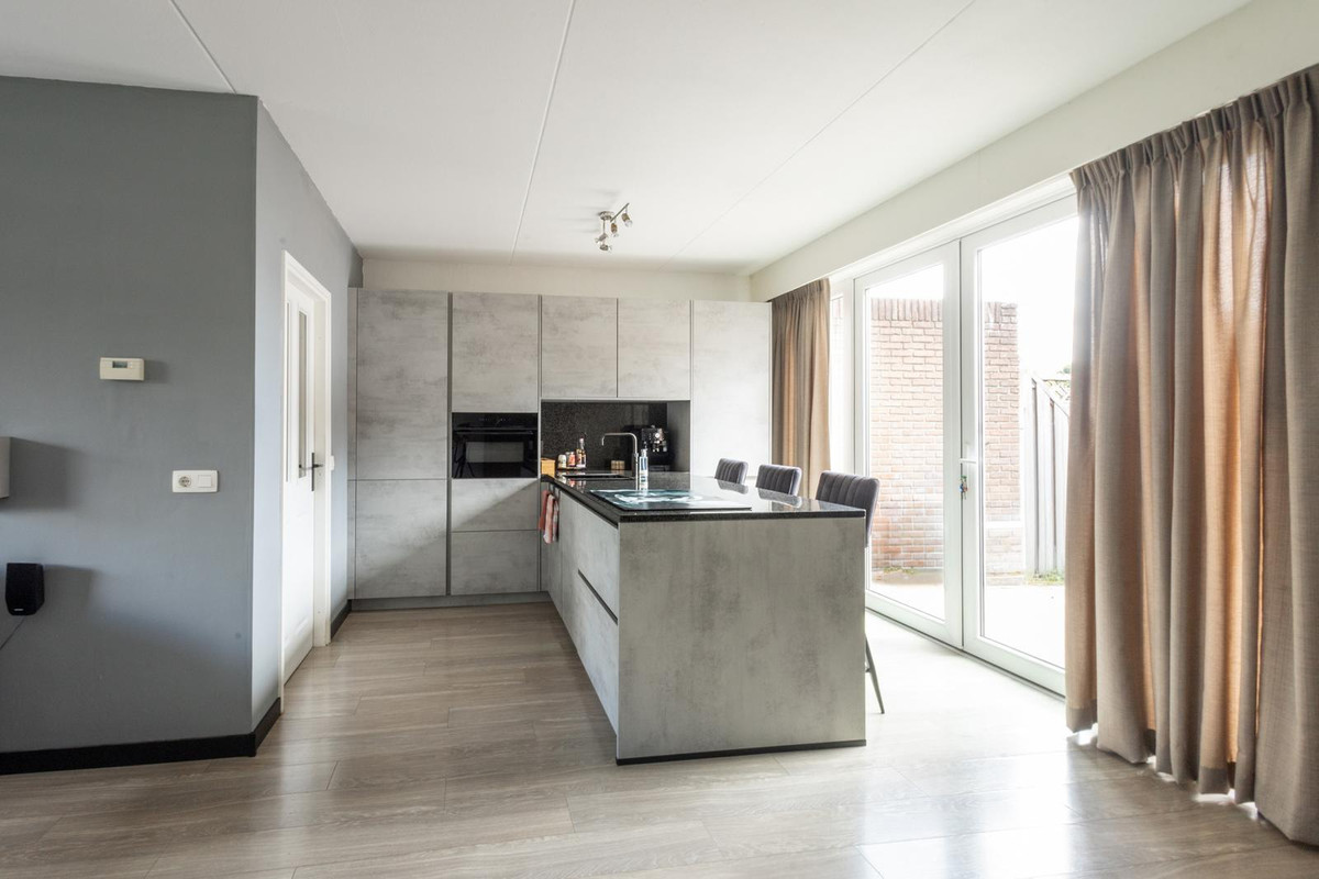 Hoekwoning te koop: IJsselstraat 44, Terneuzen