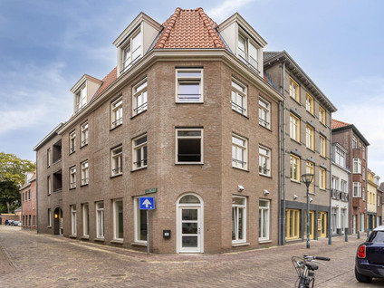Basiliekstraatje 28