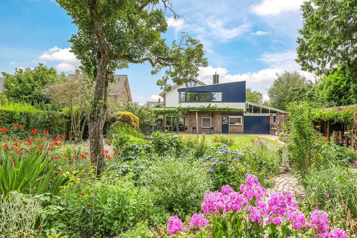 Vrijstaande woning te koop: Koningin Wilhelminalaan 8, Varsseveld