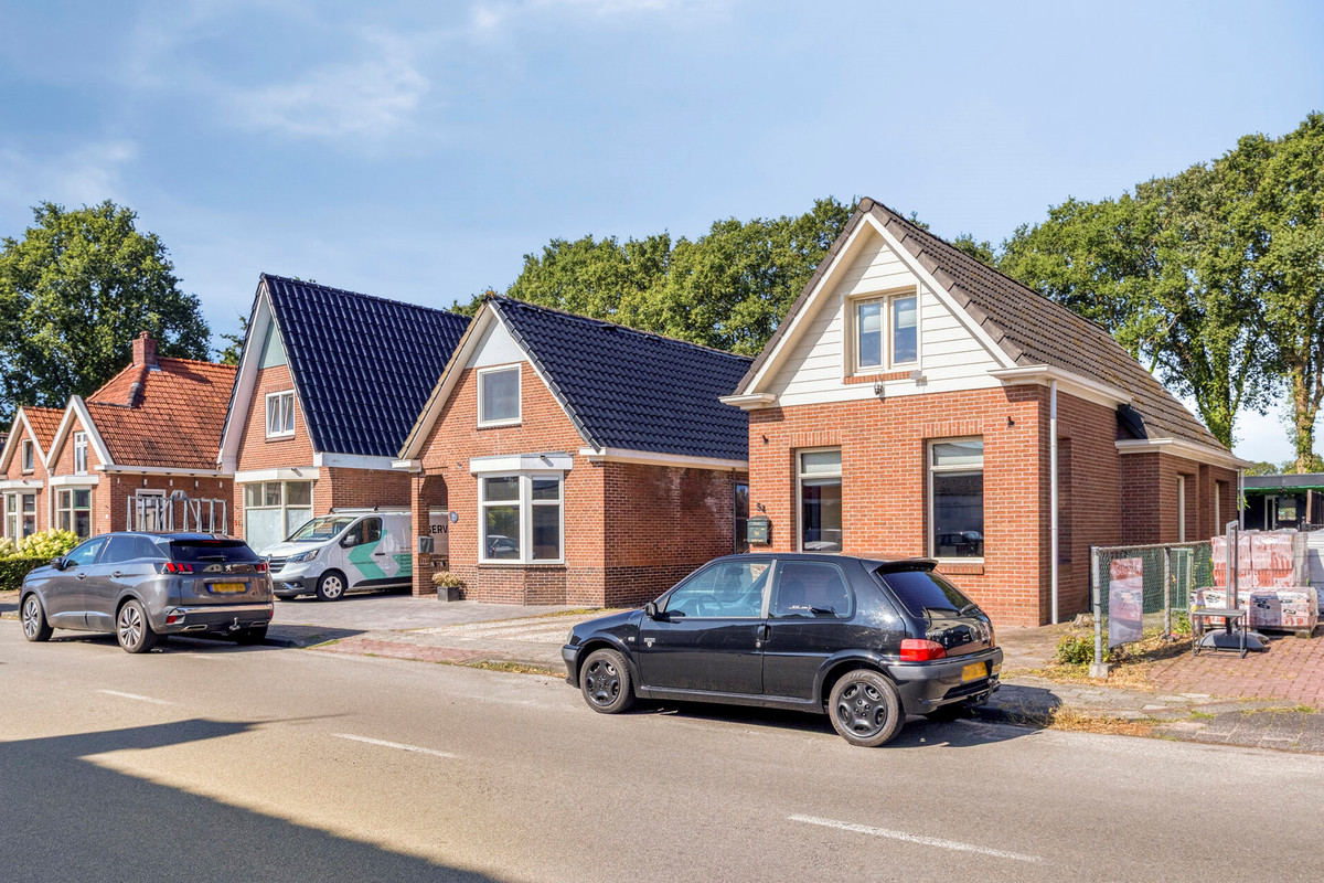 Vrijstaande woning te koop: Middenweg 54, Muntendam