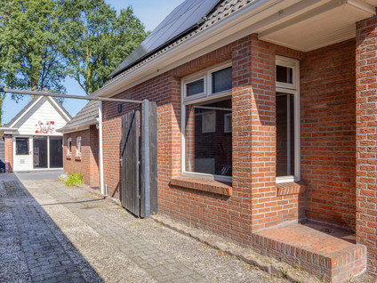 Middenweg 54