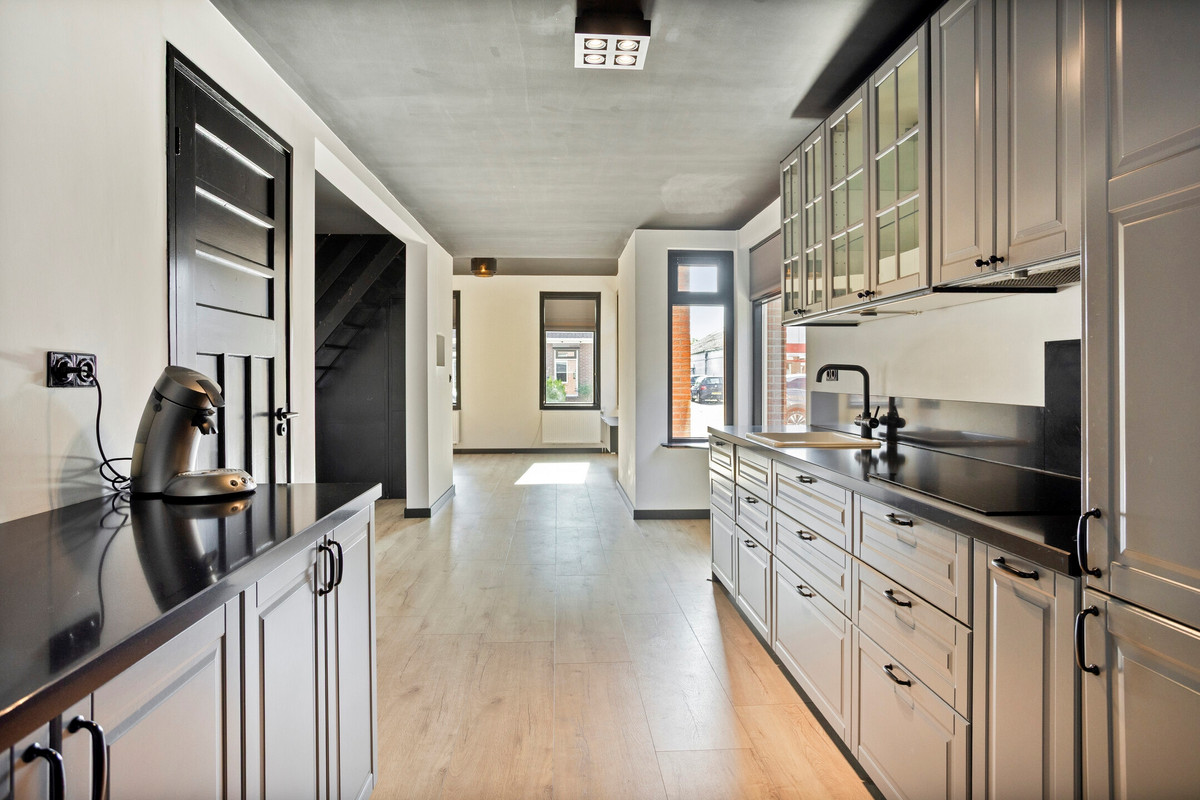 Vrijstaande woning te koop: Middenweg 54, Muntendam