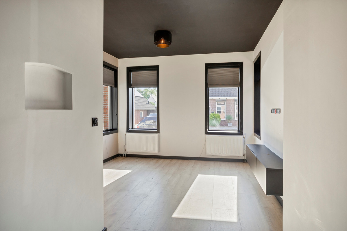 Vrijstaande woning te koop: Middenweg 54, Muntendam