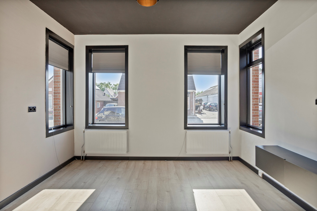 Vrijstaande woning te koop: Middenweg 54, Muntendam