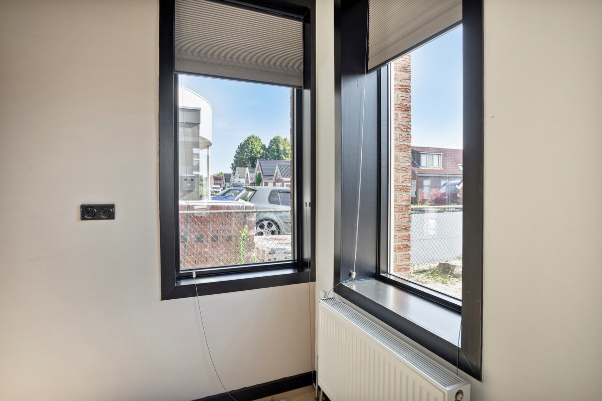 Vrijstaande woning te koop: Middenweg 54, Muntendam