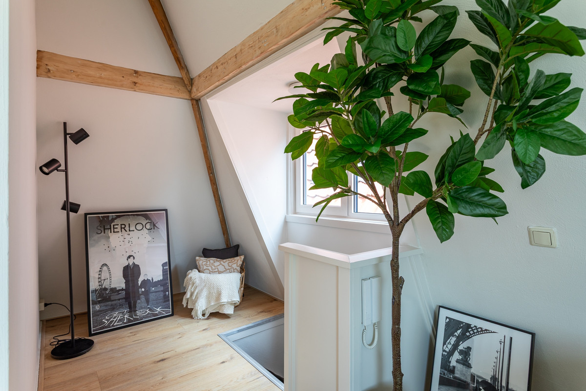 Studio te koop: Van Bylandtstraat 87B, 'S-Gravenhage