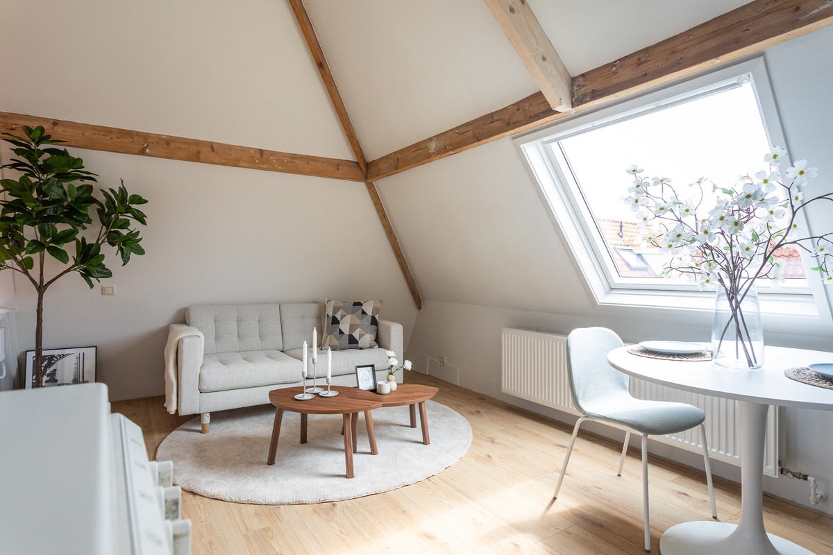 Studio te koop: Van Bylandtstraat 87B, 'S-Gravenhage