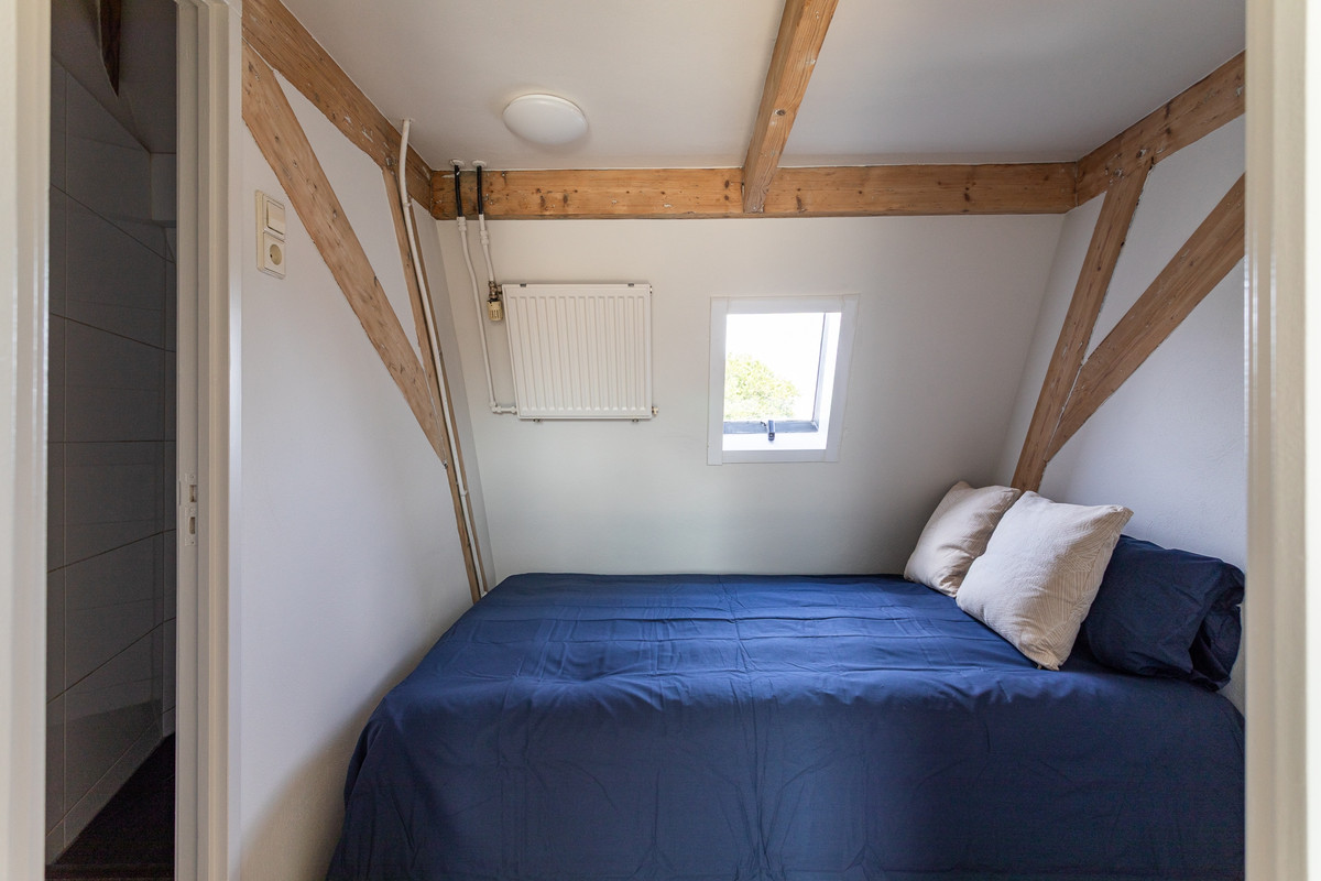 Studio te koop: Van Bylandtstraat 87B, 'S-Gravenhage