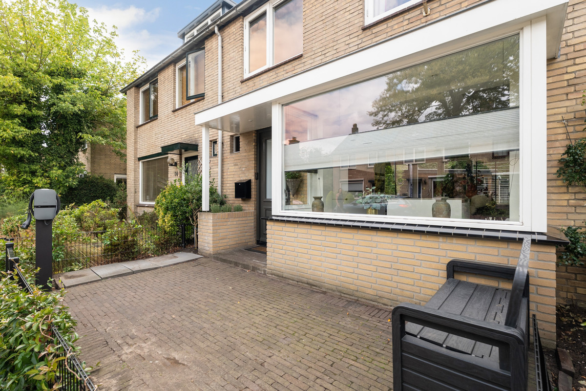 Hoekwoning te koop: Marmontweg 48, Austerlitz