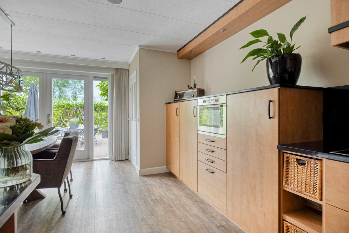 Tussenwoning te koop: Houtwal 19, Wierden