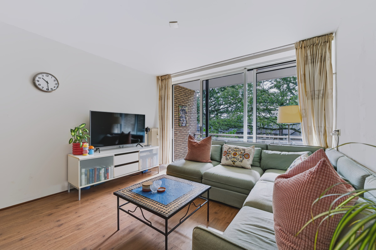 Appartement te koop: Eemnesserweg 7A21, Hilversum
