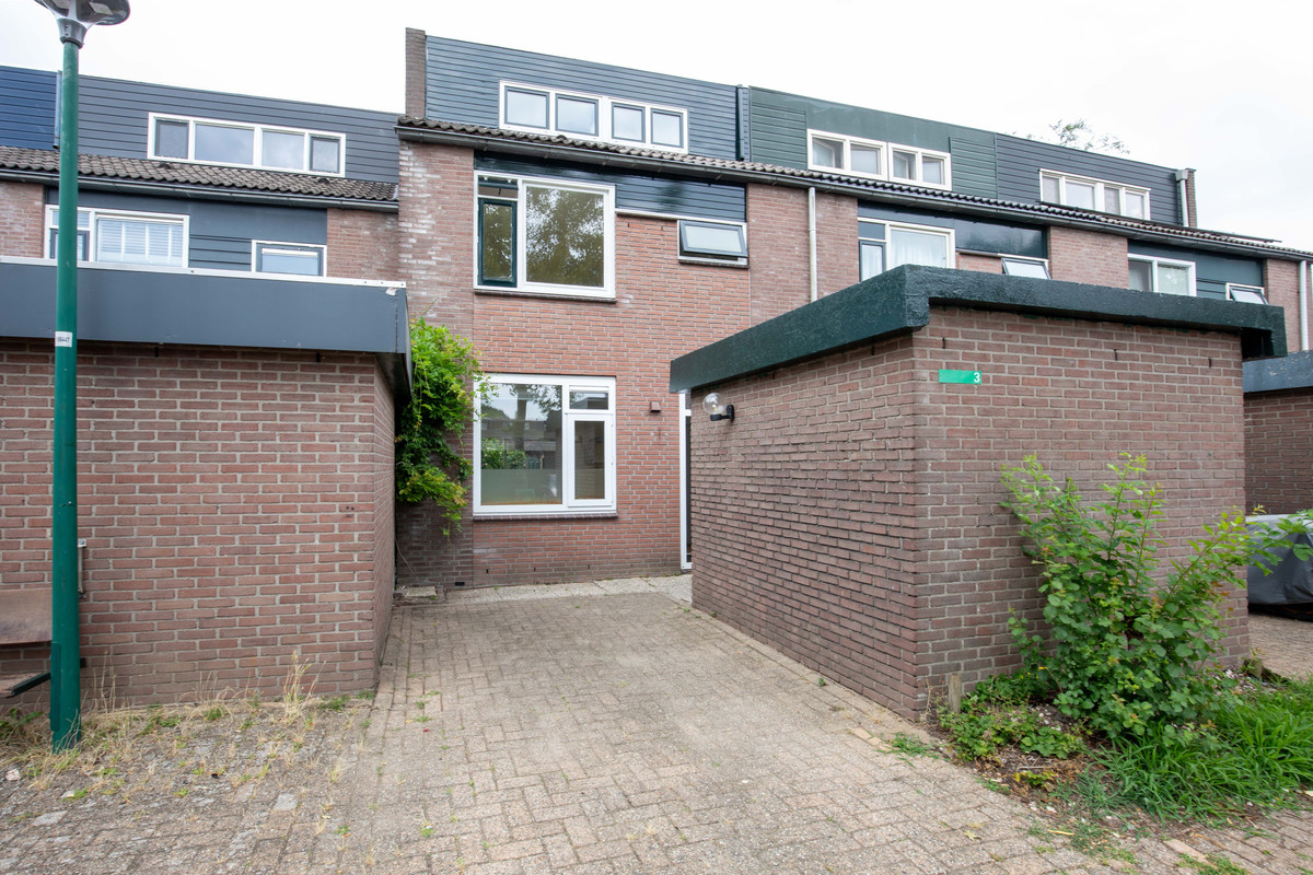 Tussenwoning te huur: Duivenkamp 3, Maarssen