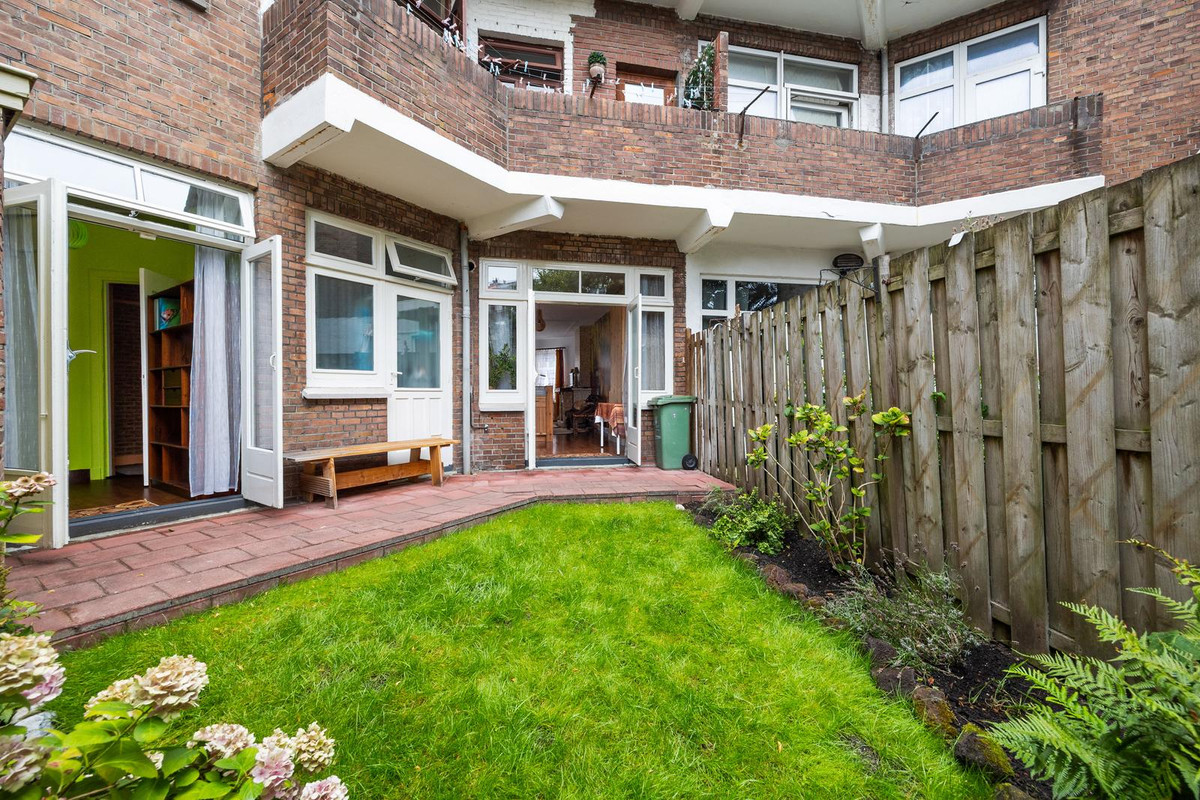 Appartement te koop: Linnaeusstraat 126, 'S-Gravenhage