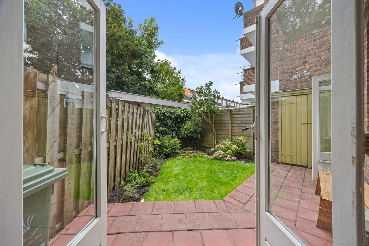 Appartement te koop: Linnaeusstraat 126, 'S-Gravenhage