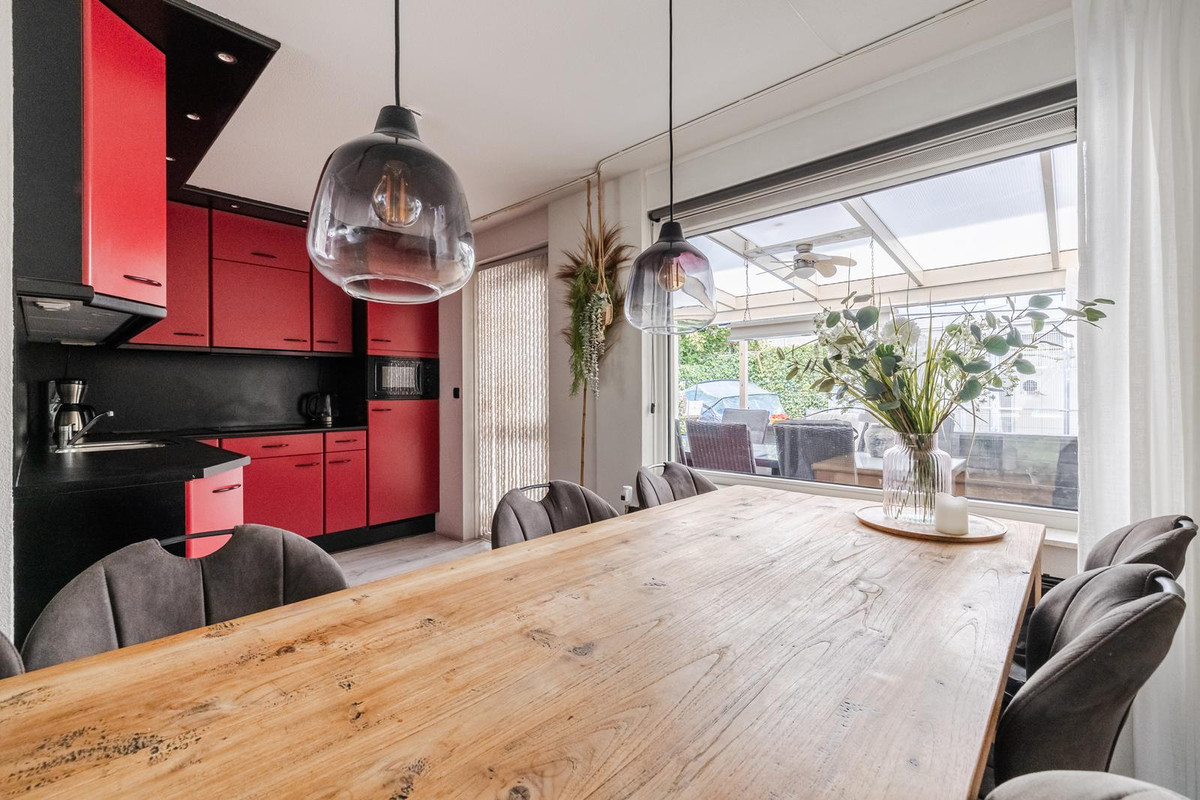Tussenwoning te koop: Merwede 5, Hoogeveen