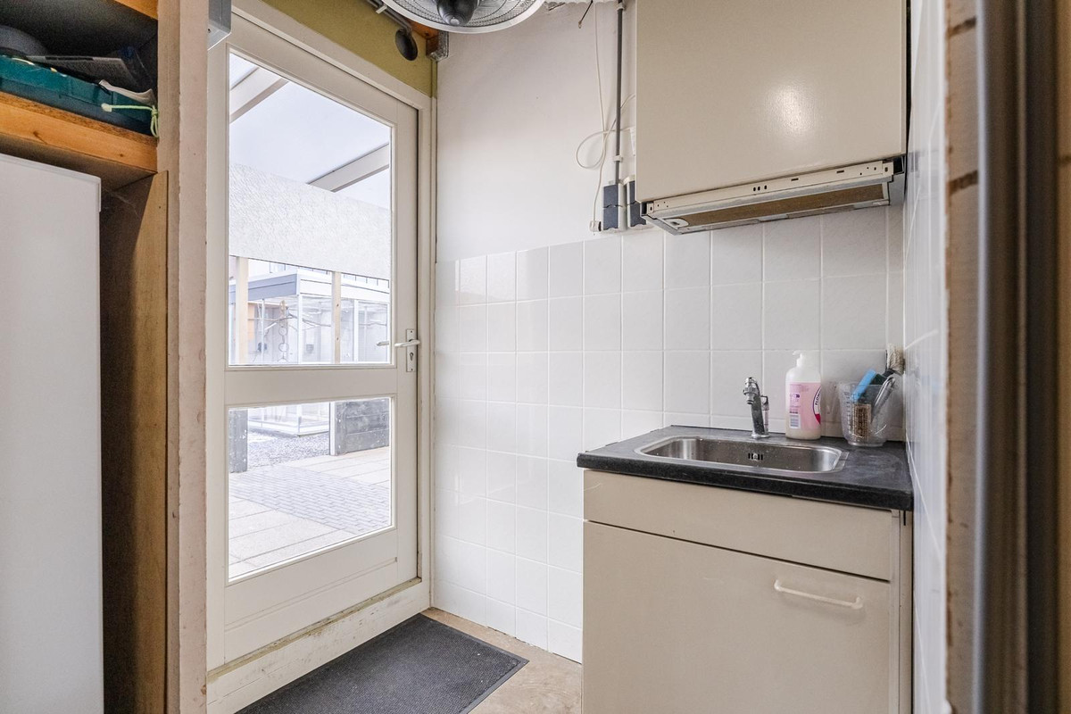 Tussenwoning te koop: Merwede 5, Hoogeveen