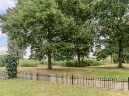 Korenschoof 28