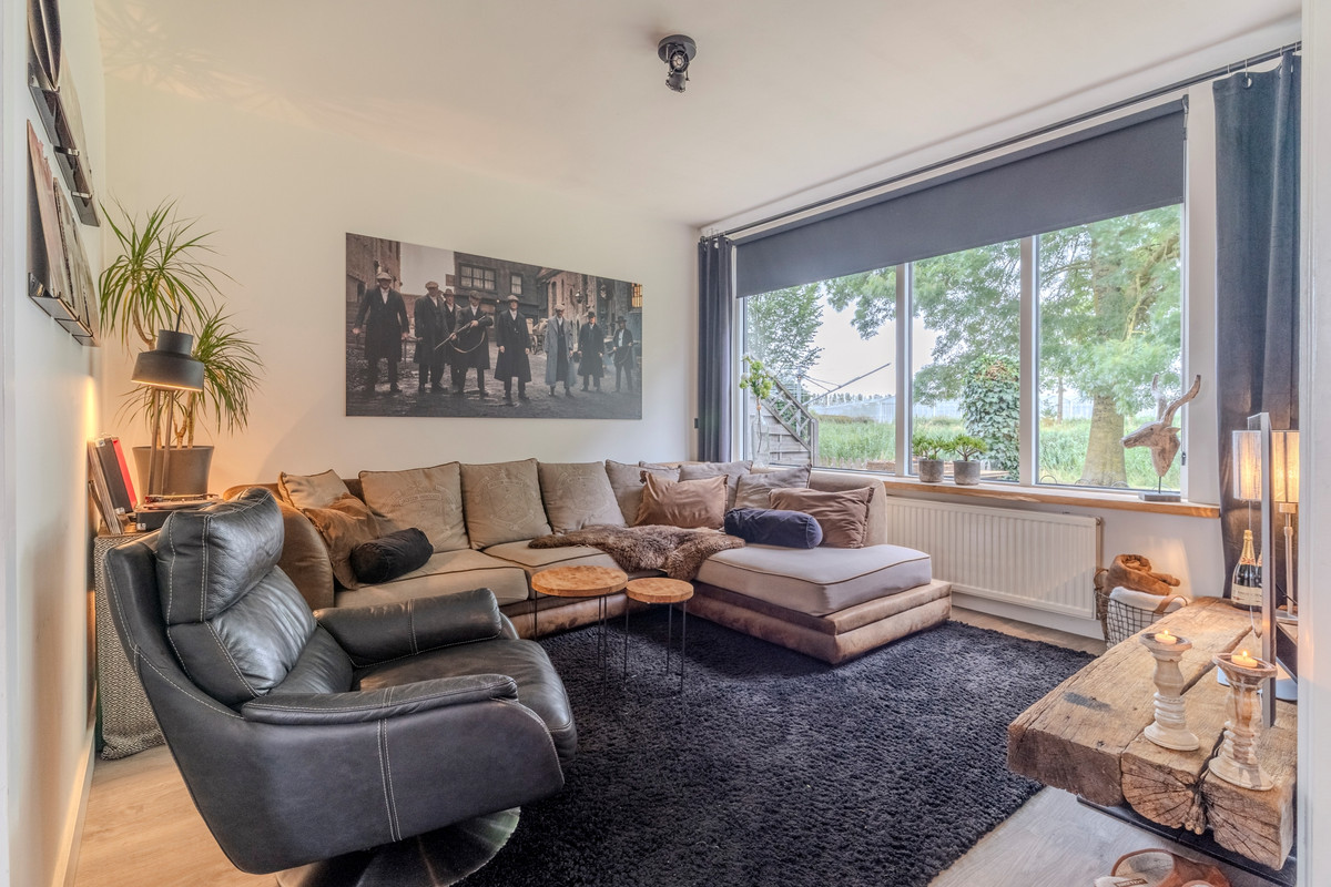 Hoekwoning te koop: Korenschoof 28, Giessen