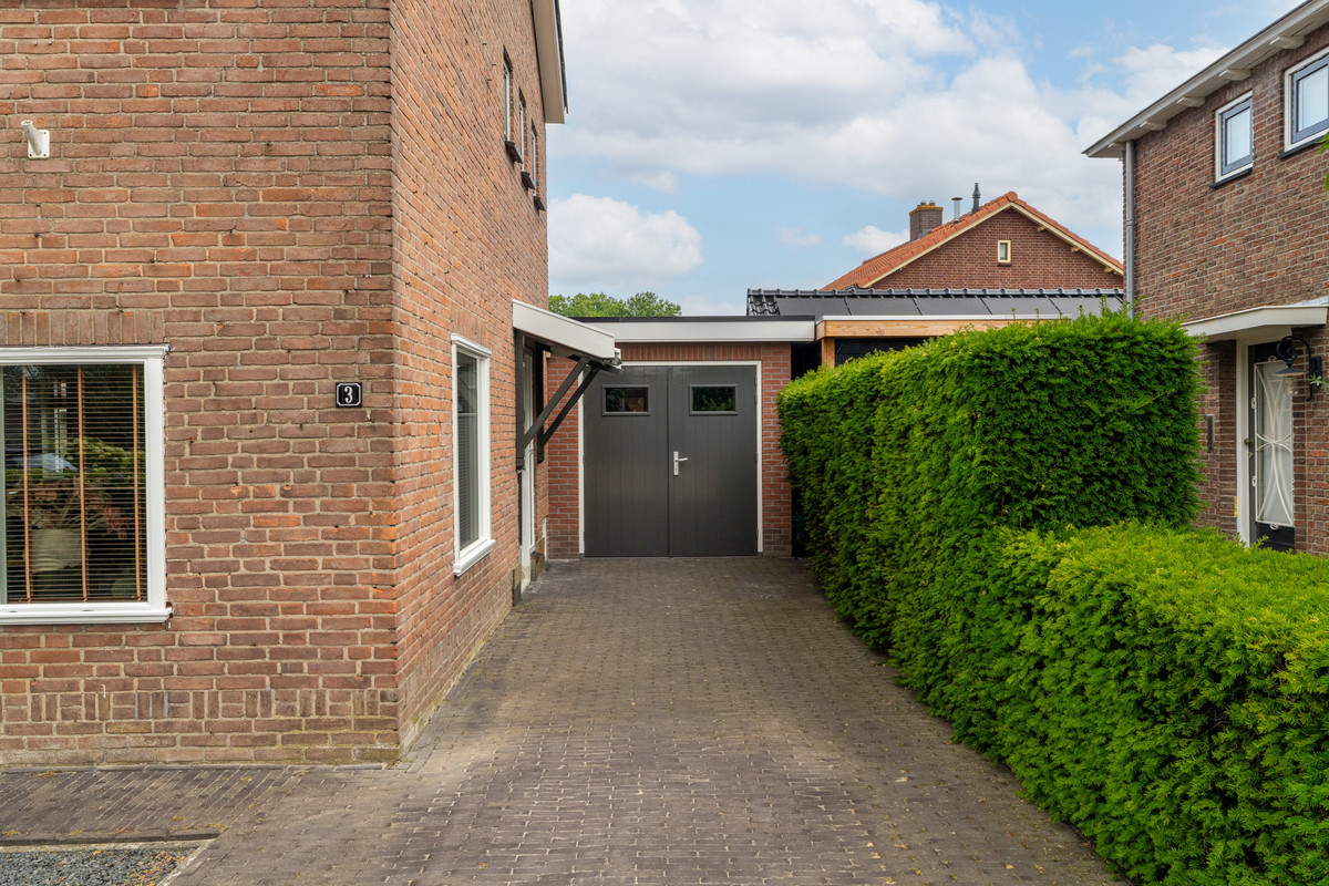 Hoekwoning te koop: Spijksweer 3, Werkendam