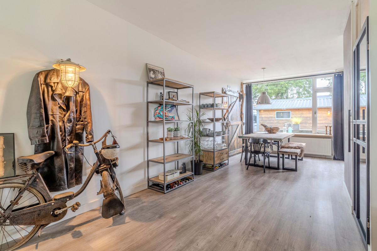 Hoekwoning te koop: Korenschoof 28, Giessen