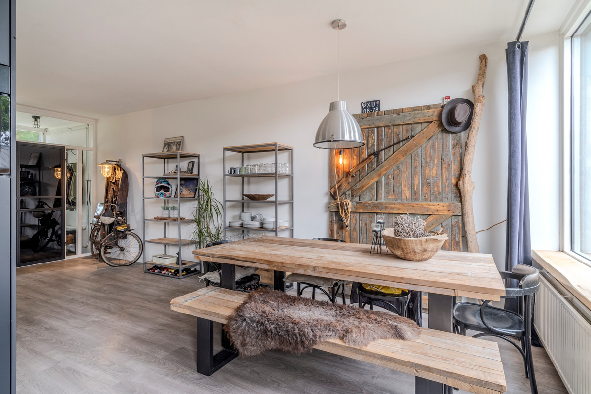 Hoekwoning te koop: Korenschoof 28, Giessen