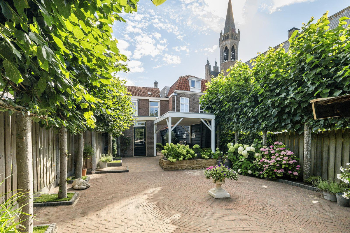 Tussenwoning te koop: Hoogstraat 8, Tholen