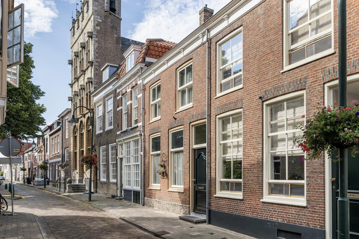 Tussenwoning te koop: Hoogstraat 8, Tholen