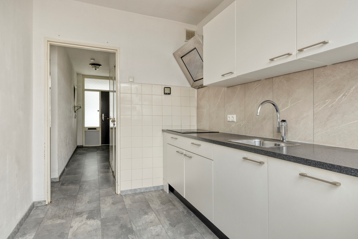Tussenwoning te koop: Maaslaan 27, Bergen Op Zoom